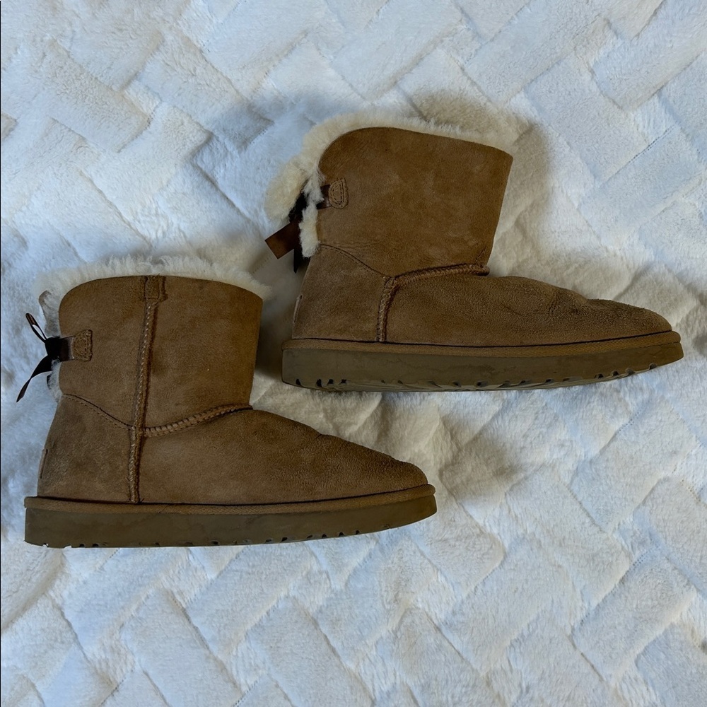 UGG Tan Shearling Boots with Ribbon Accents size 7 - Picture 5 of 9
